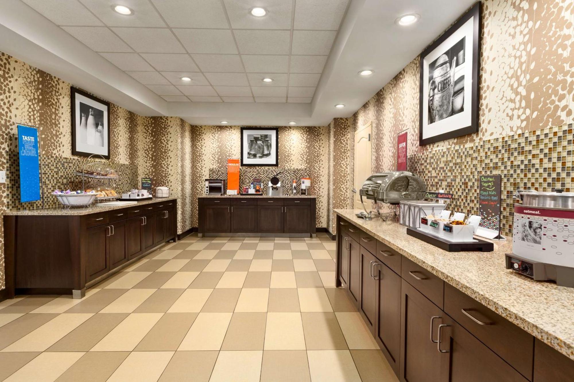 Hampton Inn Dover Esterno foto
