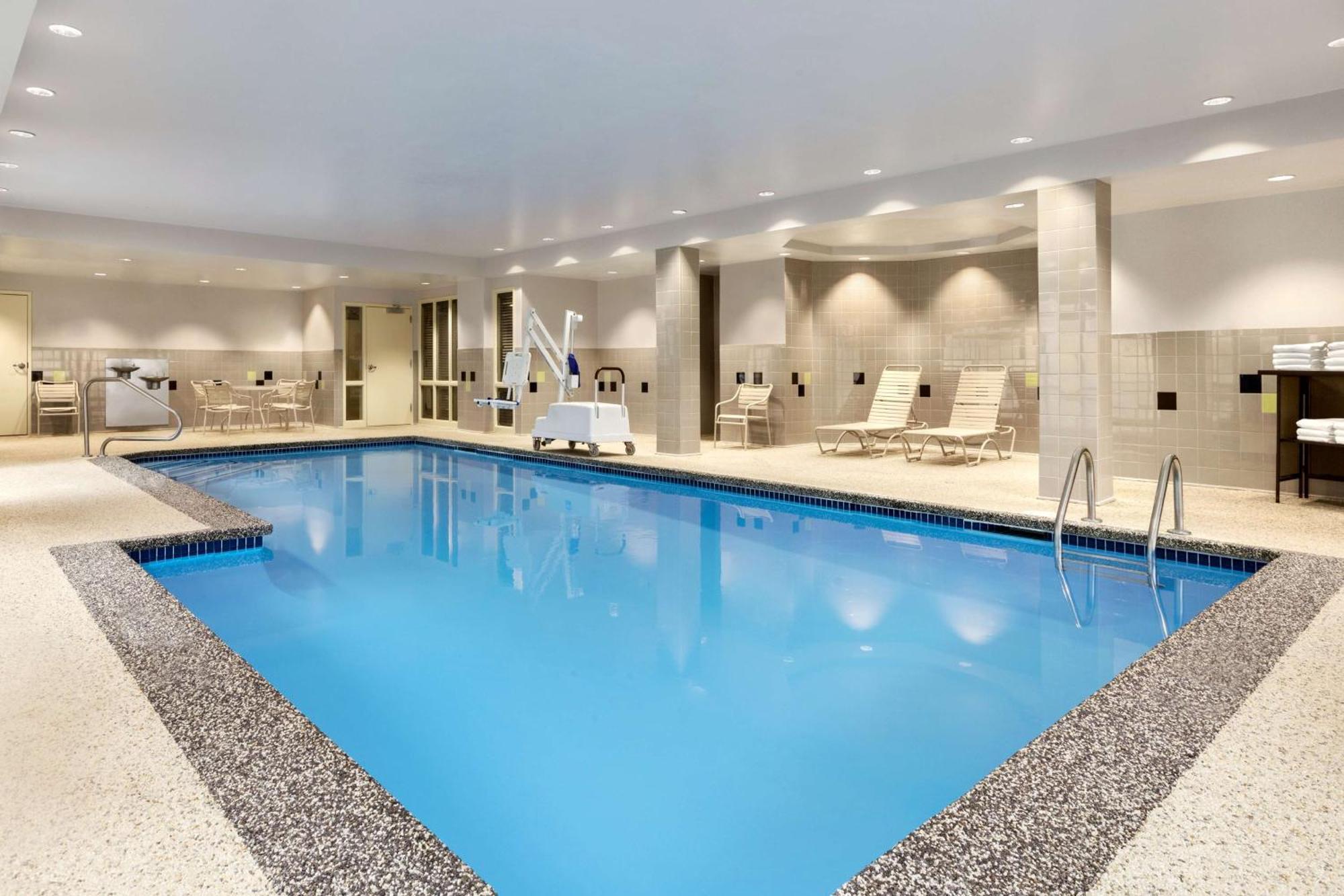 Hampton Inn Dover Esterno foto