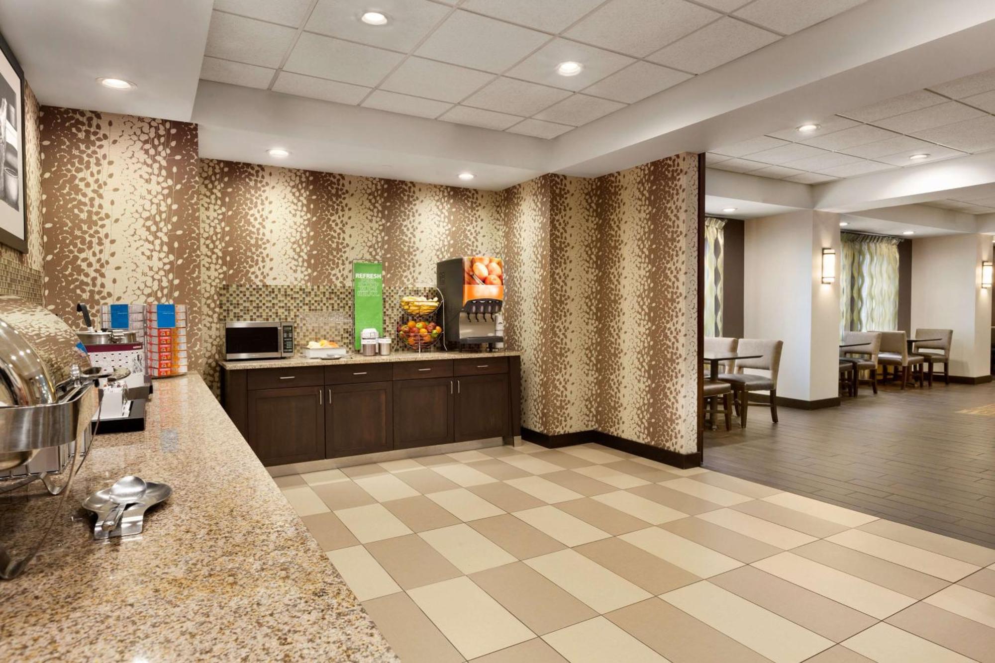 Hampton Inn Dover Esterno foto